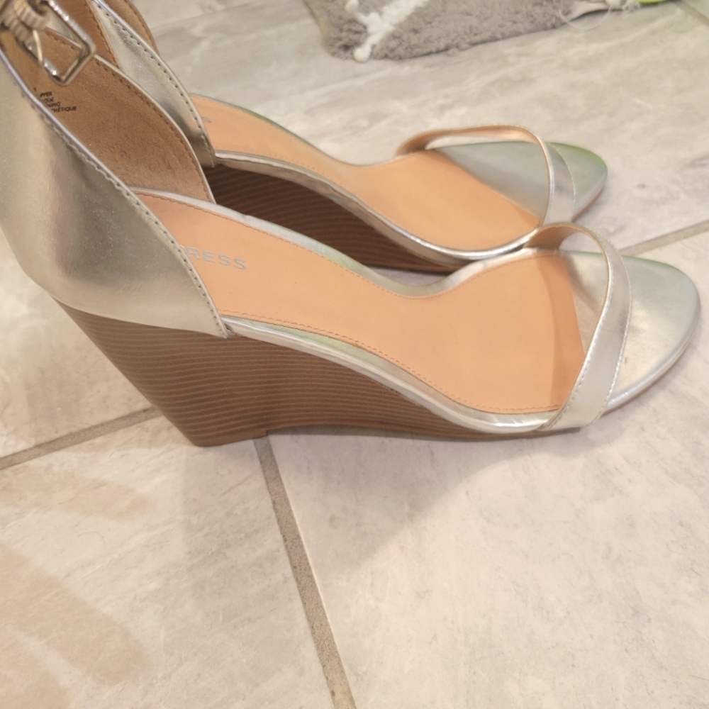 Express Women's Silver wedge sandals in size 10